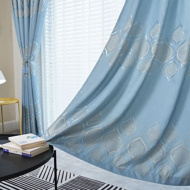 Thick, printed window curtains in blue or pink