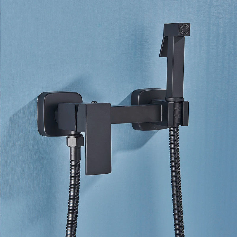 Grifo bidé de cromo con mezclador de agua fría y calienteGrifosHardware > Plumbing > Plumbing Fixture Hardware & Parts > Toilet & Bidet Accessories > Bidet Faucets & Sprayers > Bidet Faucets
