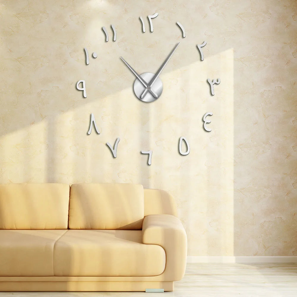 Reloj de pared grande en números árabes