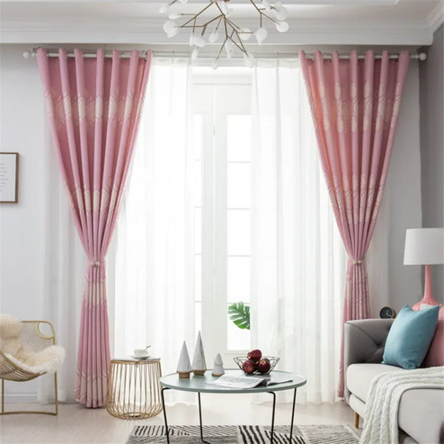 Thick, printed window curtains in blue or pink