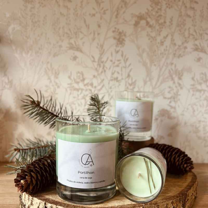PortilhonHome & Garden > Decor > Home Fragrances > Candles