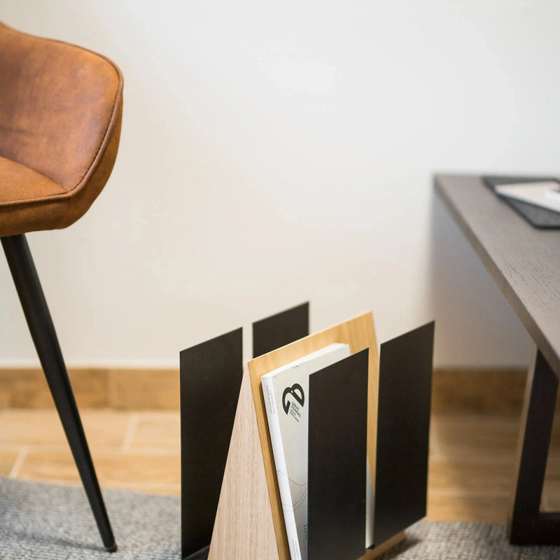 Revistero de suelo FaenzaRevisteroFurniture > Cabinets & Storage > Magazine Racks