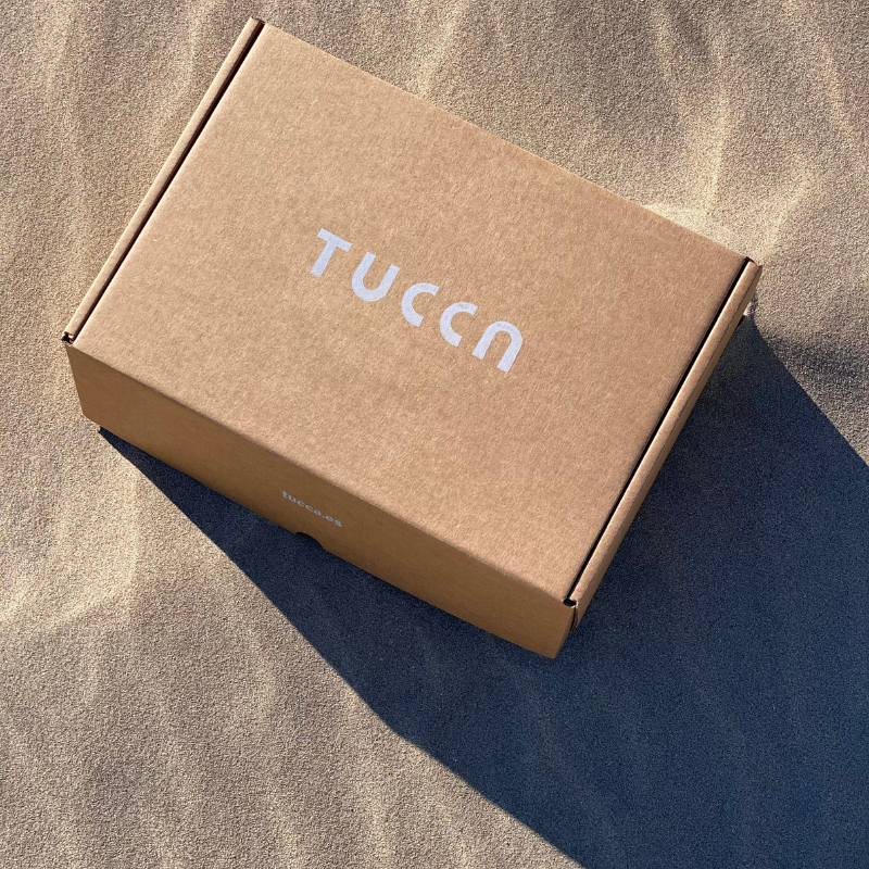 CRASSA - Toalla de playa fina de algodón orgánicoHome & Garden > Linens & Bedding > Towels > Beach Towels