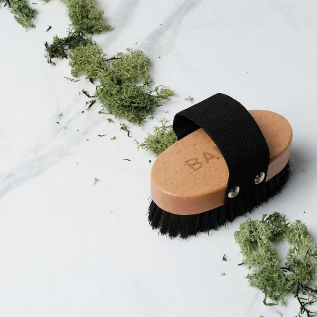 Cepillo para perros suave y ergonómico para todo pelaje