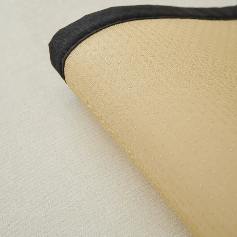 Cubiertas individuales para sofá con bordado Friend en colores neutros by Backinghome