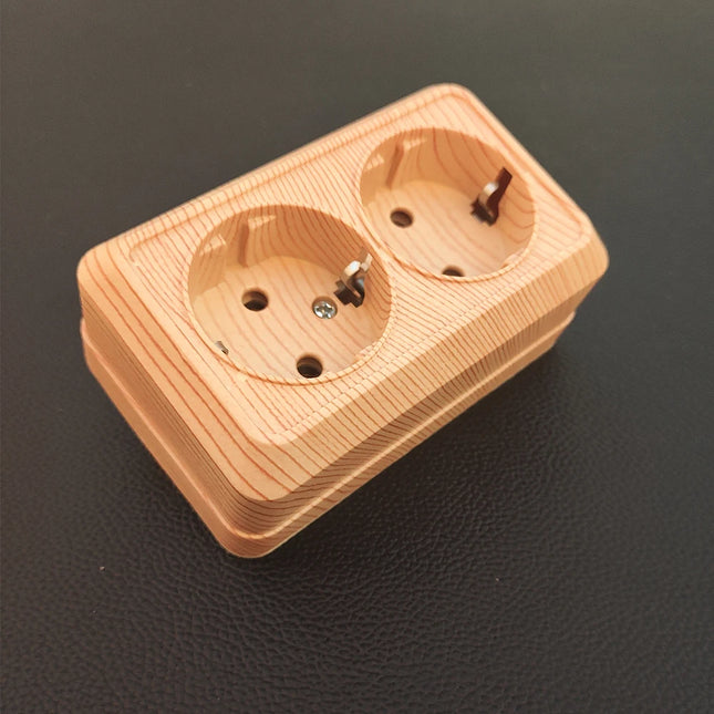Enchufe de superficie con toma de tierra efecto madera (estándar UE 64×64 mm)EnchufesHardware > Power & Electrical Supplies > Power Outlets & Sockets > Wall Outlets