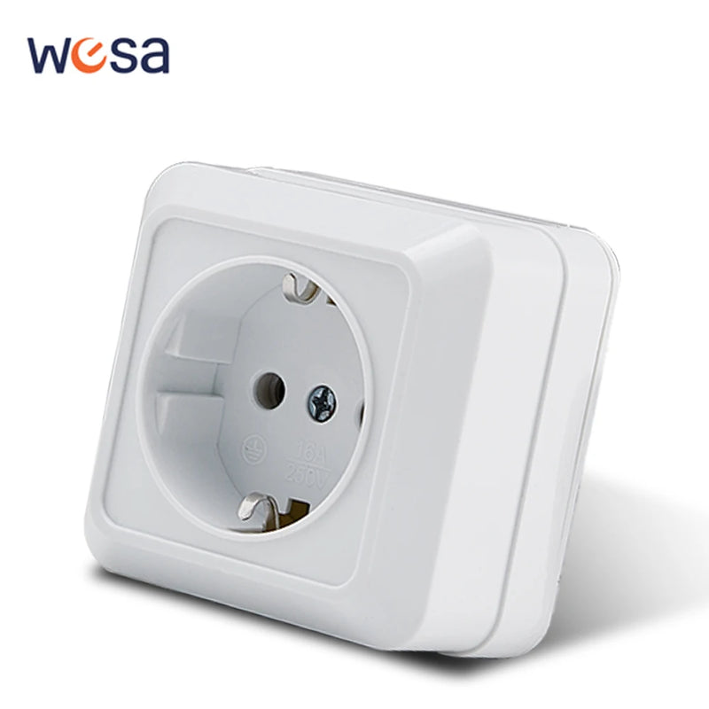 Enchufe de superficie blanco con toma de tierra | Estándar UE 64×64 mm | Plástico Ignífugo + LatónEnchufesHardware > Power & Electrical Supplies > Power Outlets & Sockets > Wall Outlets