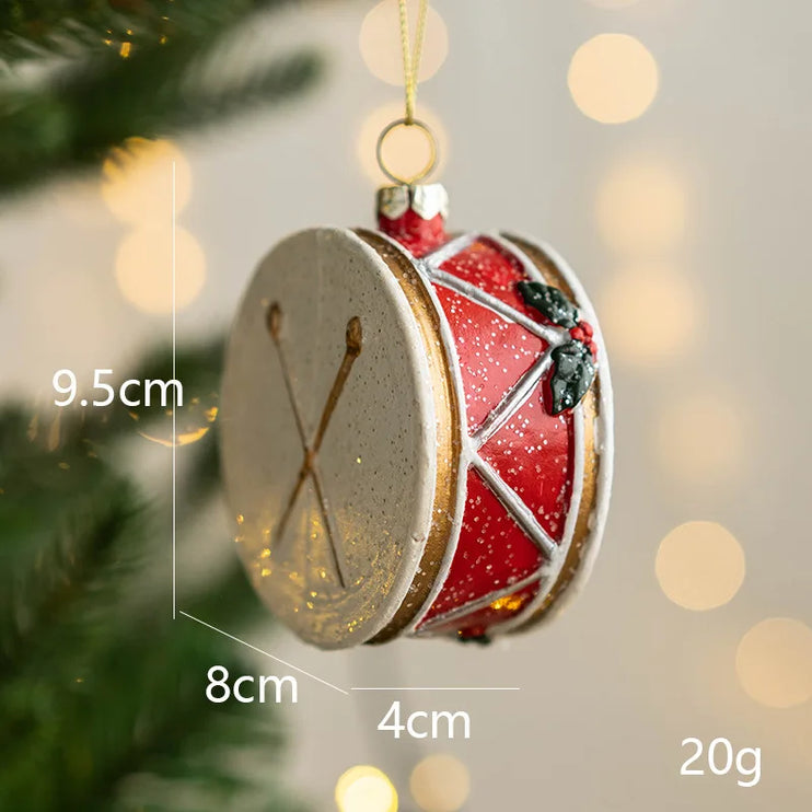 Decorative pendant for the tree with Christmas motifs