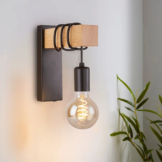 Industrial style wooden wall lamp