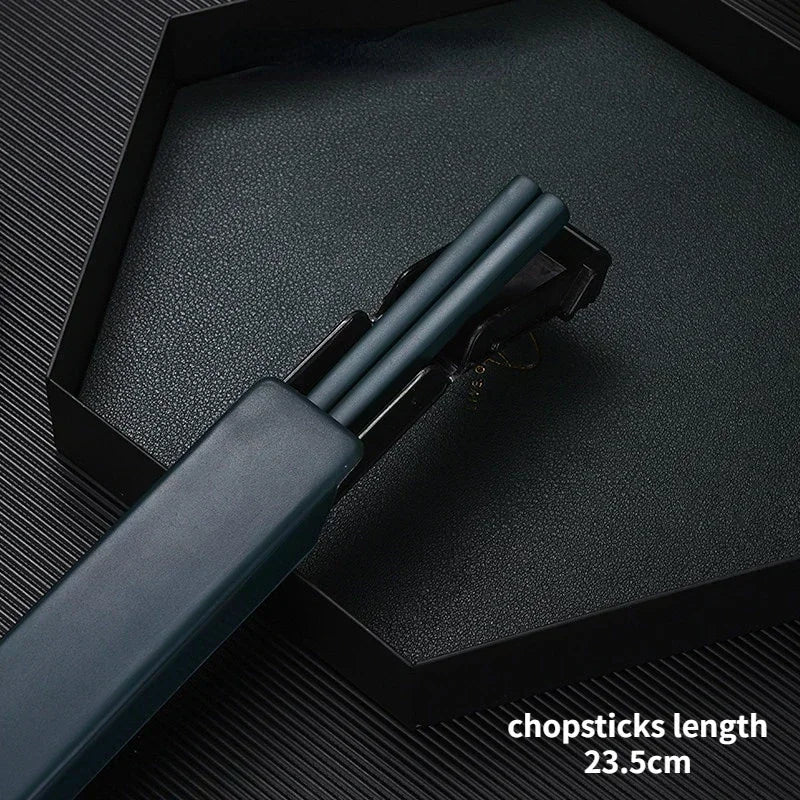 Palillos portátiles de acero inoxidable con estuche de almacenamientoCubiertos