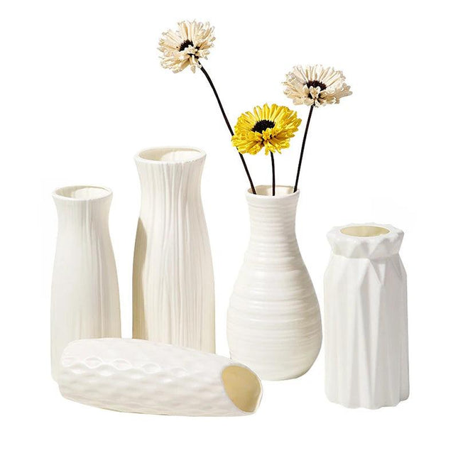 Vase de table moderne en plastique blanc, rose ou bleu de différentes tailles