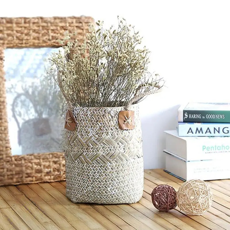 Decorative baskets for plants and ornaments