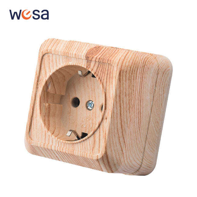 Enchufe de superficie con toma de tierra efecto madera (estándar UE)EnchufesHardware > Power & Electrical Supplies > Power Outlets & Sockets > Wall Outlets