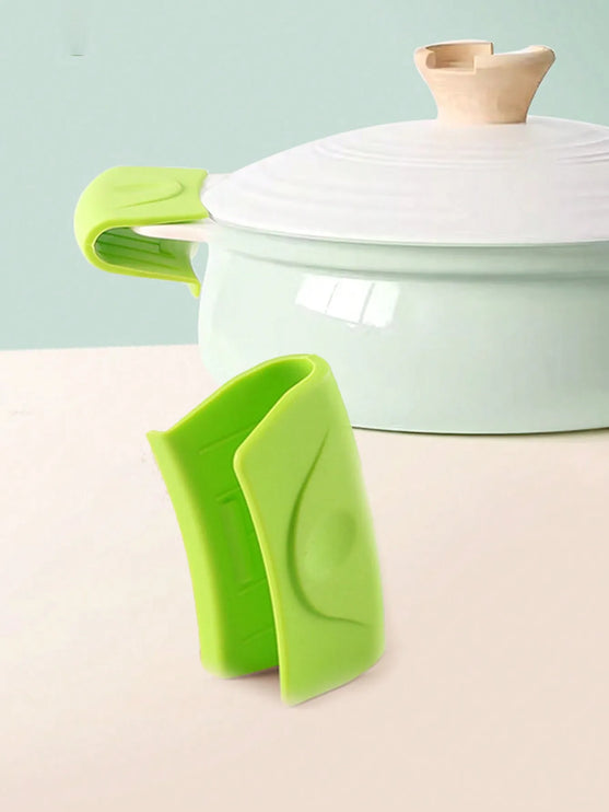 Silicone handle for pots