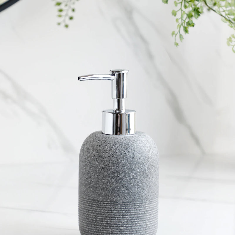 Set 5 piezas de accesorios para bañoDispensadores de jabónHome & Garden > Bathroom Accessories > Bathroom Accessory Sets