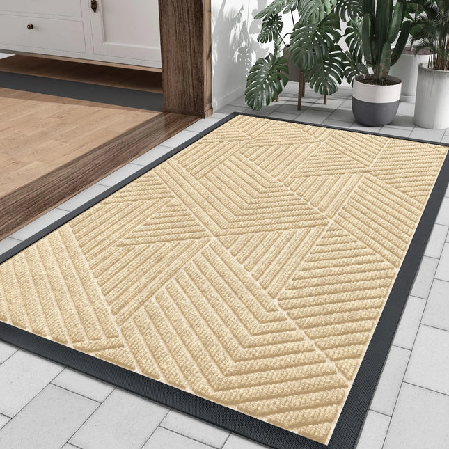 Low profile rubber doormat for entryway