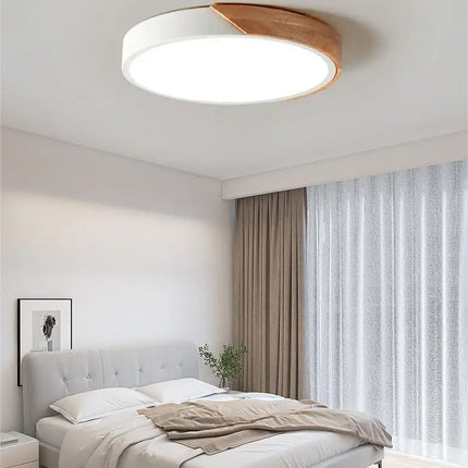 Circular LED ceiling light with wood detail