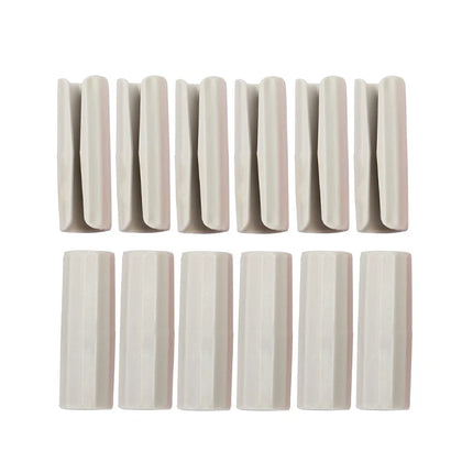 Non-slip plastic bed sheet clips