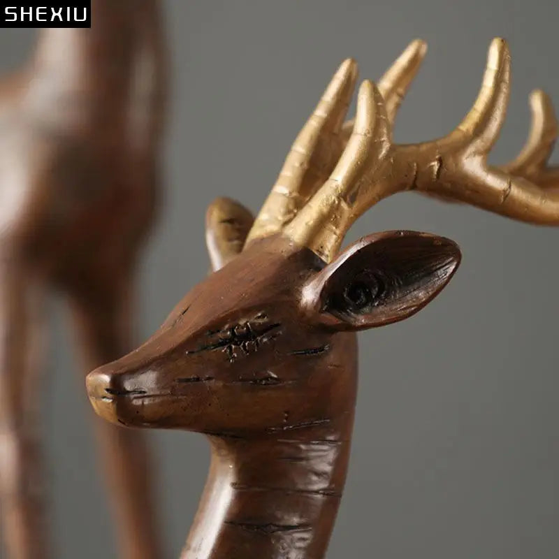 Esculturas de efecto madera de ciervo del bosque, ardilla, conejo y erizo