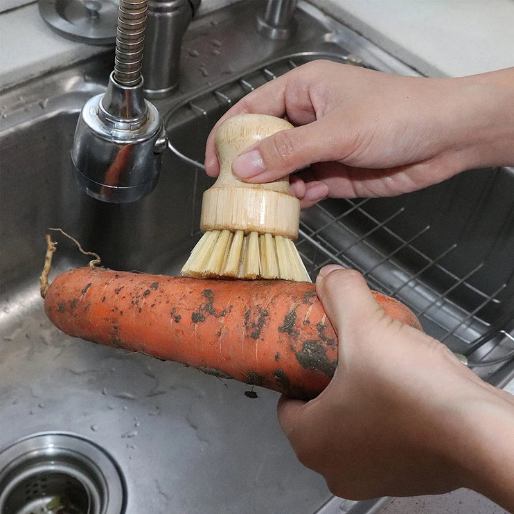 Bamboo scrubbing brush