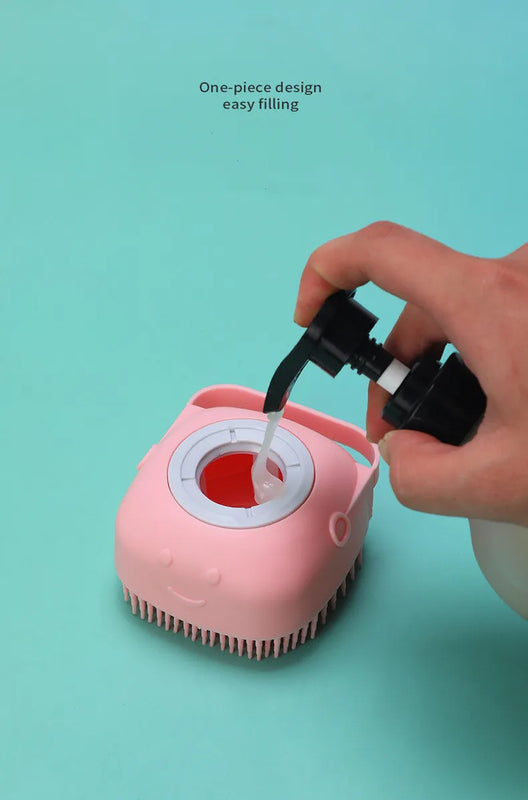 Cepillo de baño para mascotas con depósito de jabónHigieneAnimals & Pet Supplies > Pet Supplies > Pet Grooming Supplies > Pet Combs & Brushes > Brushes