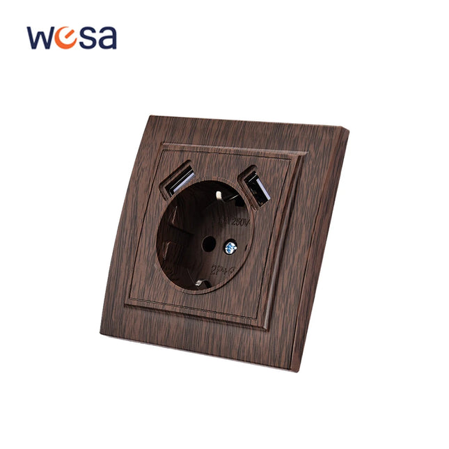 Enchufe empotrable con toma de tierra y acabado efecto madera en marrón. Plástico ignífugo, estándar UEEnchufesHardware > Power & Electrical Supplies > Power Outlets & Sockets > Wall Outlets