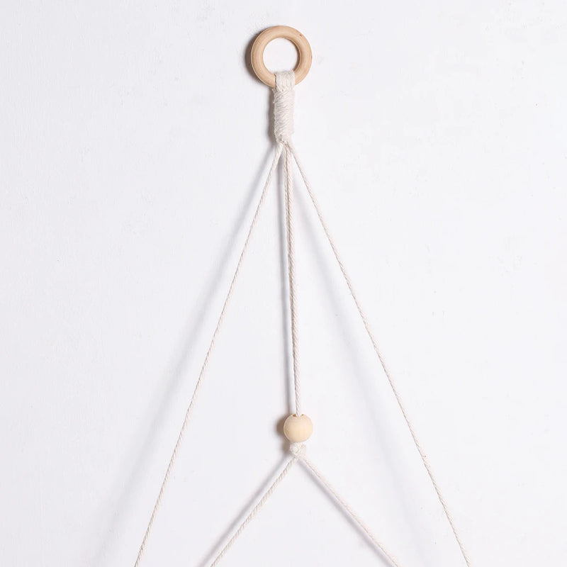 Estantería decorativa colgante de madera estilo bohoEstantes