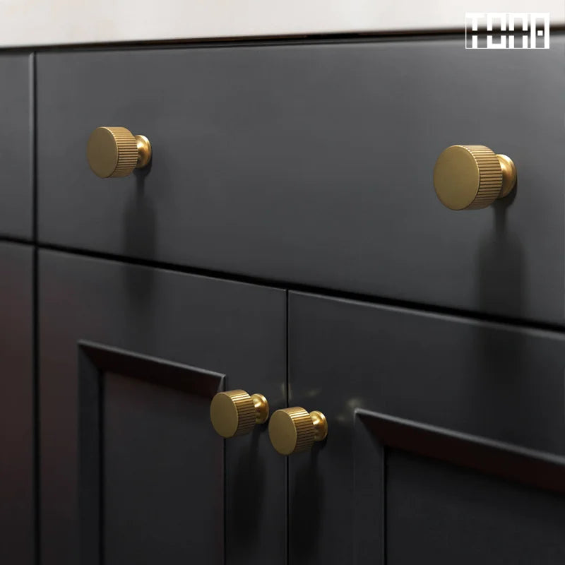 Pomos y tiradores de latón vintagePomos y Tiradores