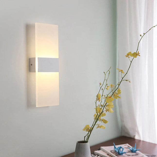 LED wall light with USB charging