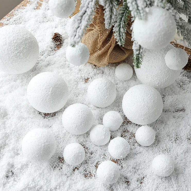 Foam white snowflake ball 4-10cm