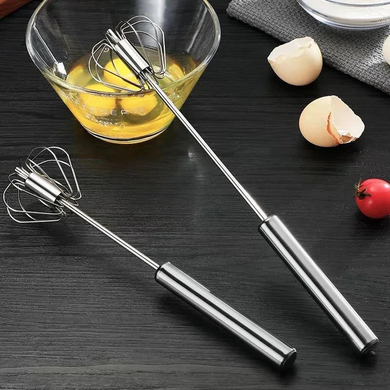 Semi-automatic rotating egg beater