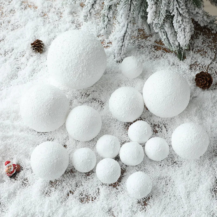 Foam white snowflake ball 4-10cm