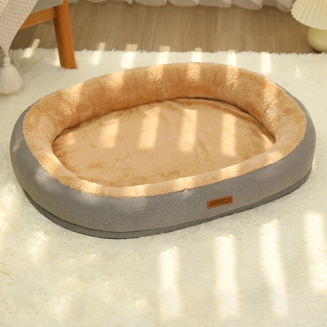 Warm bed with removable and washable cushion