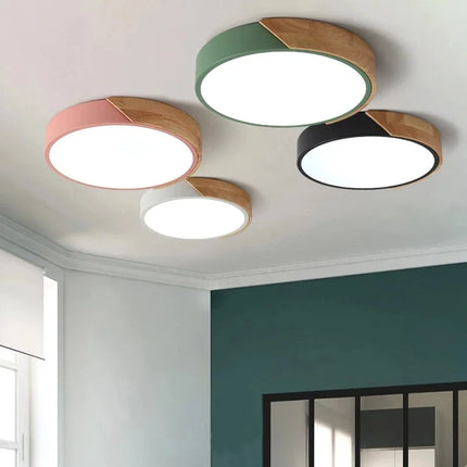 Circular LED ceiling light with wood detail