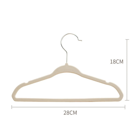 Non-slip velvet hangers for baby clothes