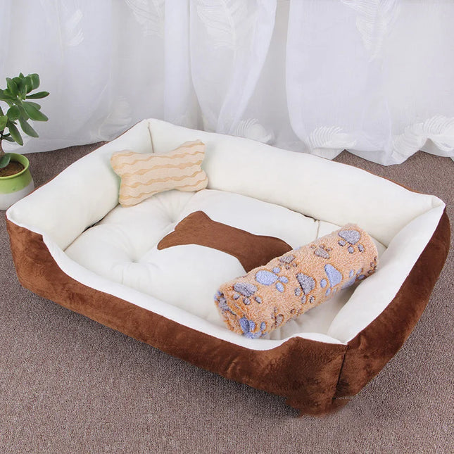 Lit d'hiver avec coussin et couverture pour chien