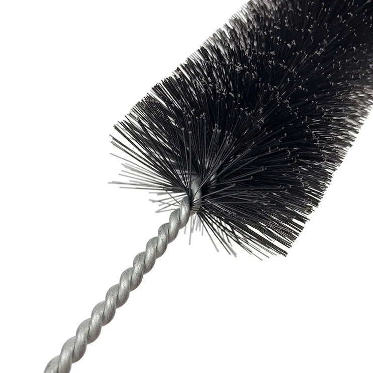 Flexible and long cleaning brush