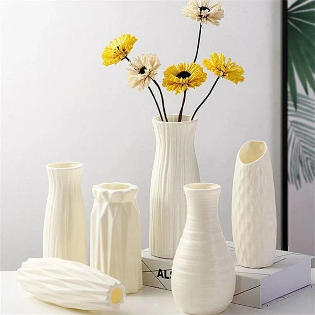 Vase de table moderne en plastique blanc, rose ou bleu de différentes tailles