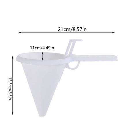 Cream dispenser for pastry mould