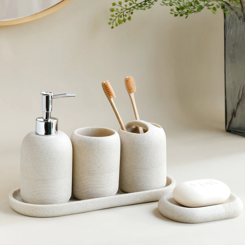 Set 5 piezas de accesorios para bañoDispensadores de jabónHome & Garden > Bathroom Accessories > Bathroom Accessory Sets