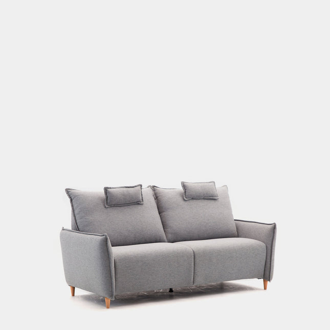 Sofá gris con respaldo alto y brazo estrecho | salón