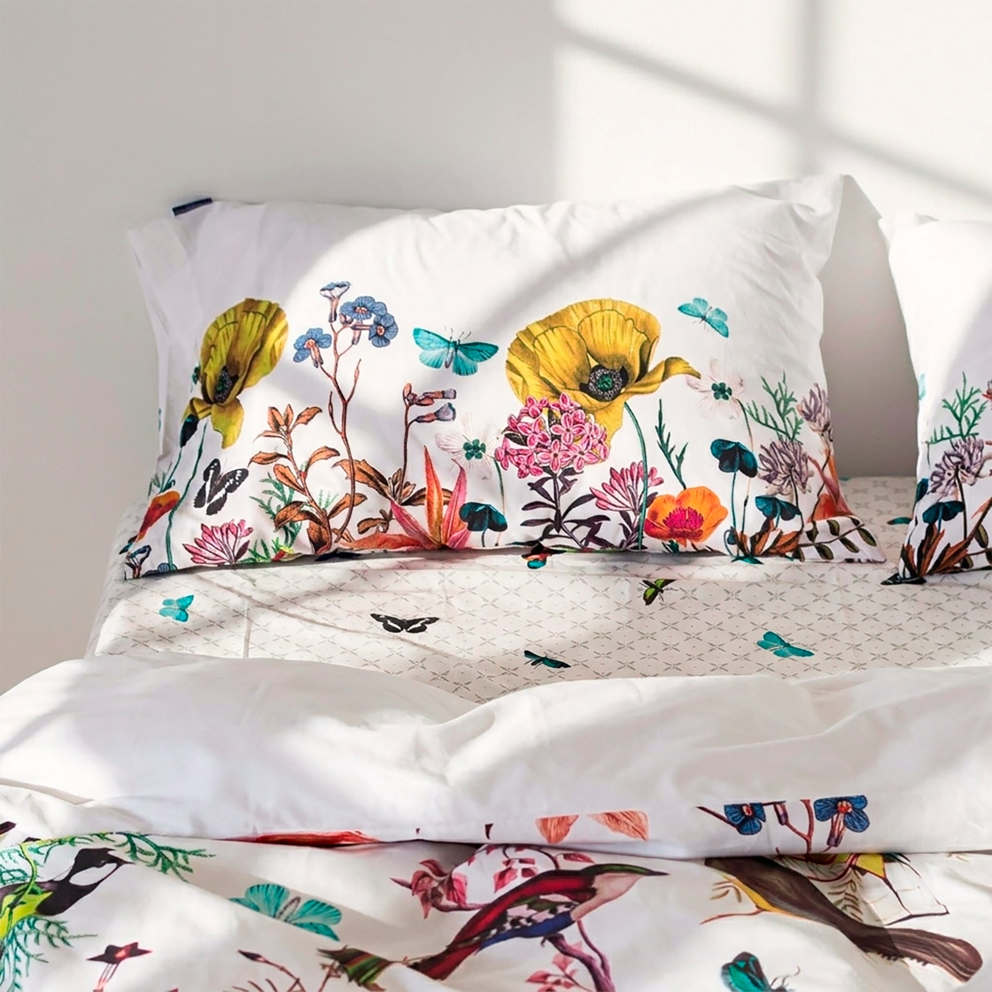 Birds of paradise Funda de almohada
