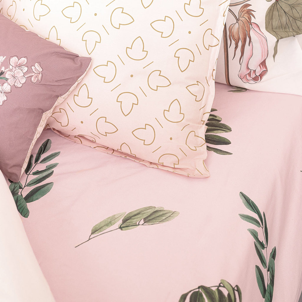 Blooming fitted sheet
