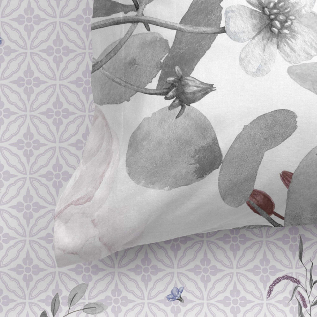 Delicate Bouquet Fitted Sheet