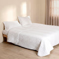 Arista White Quilt