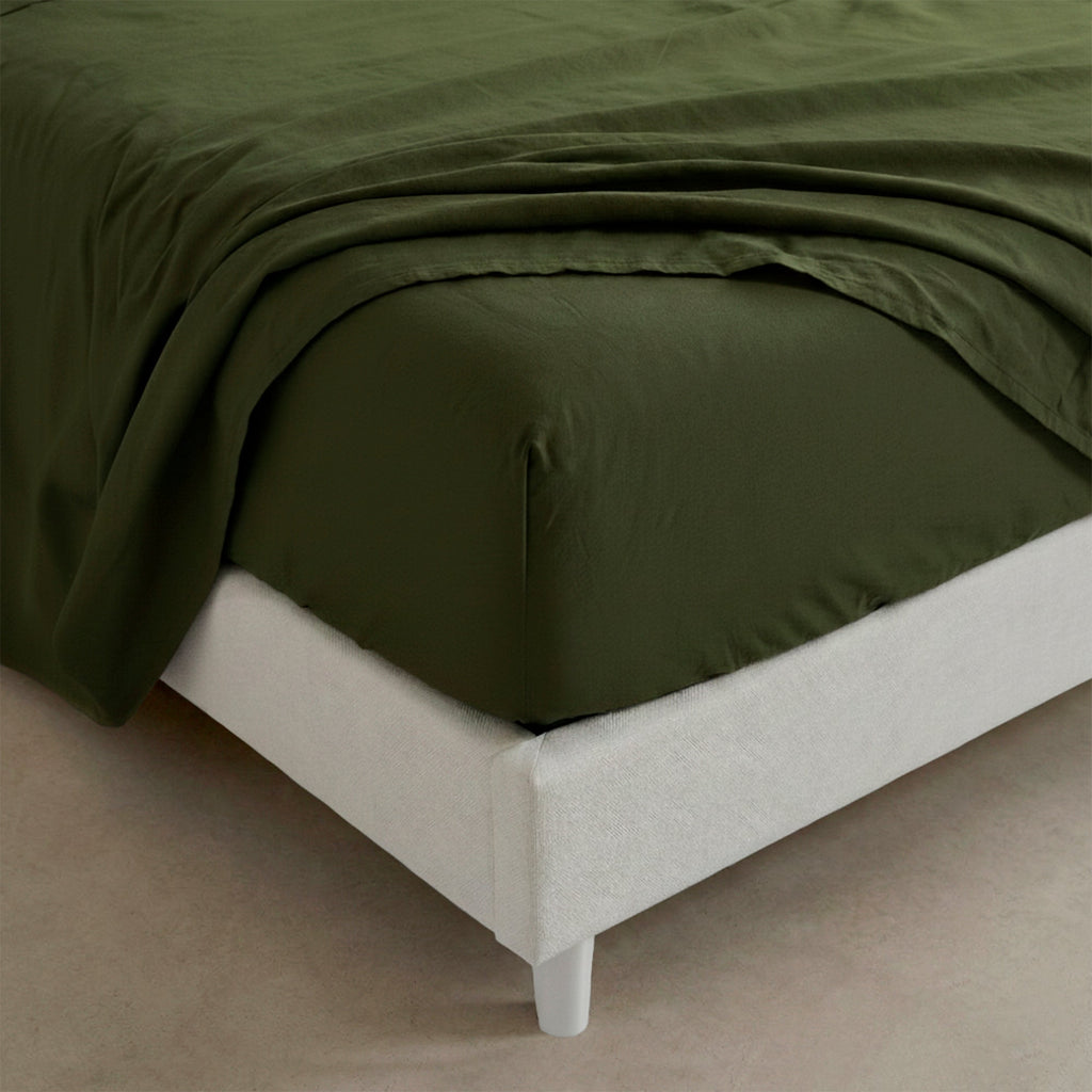 Lençol de baixo básico verde-oliva