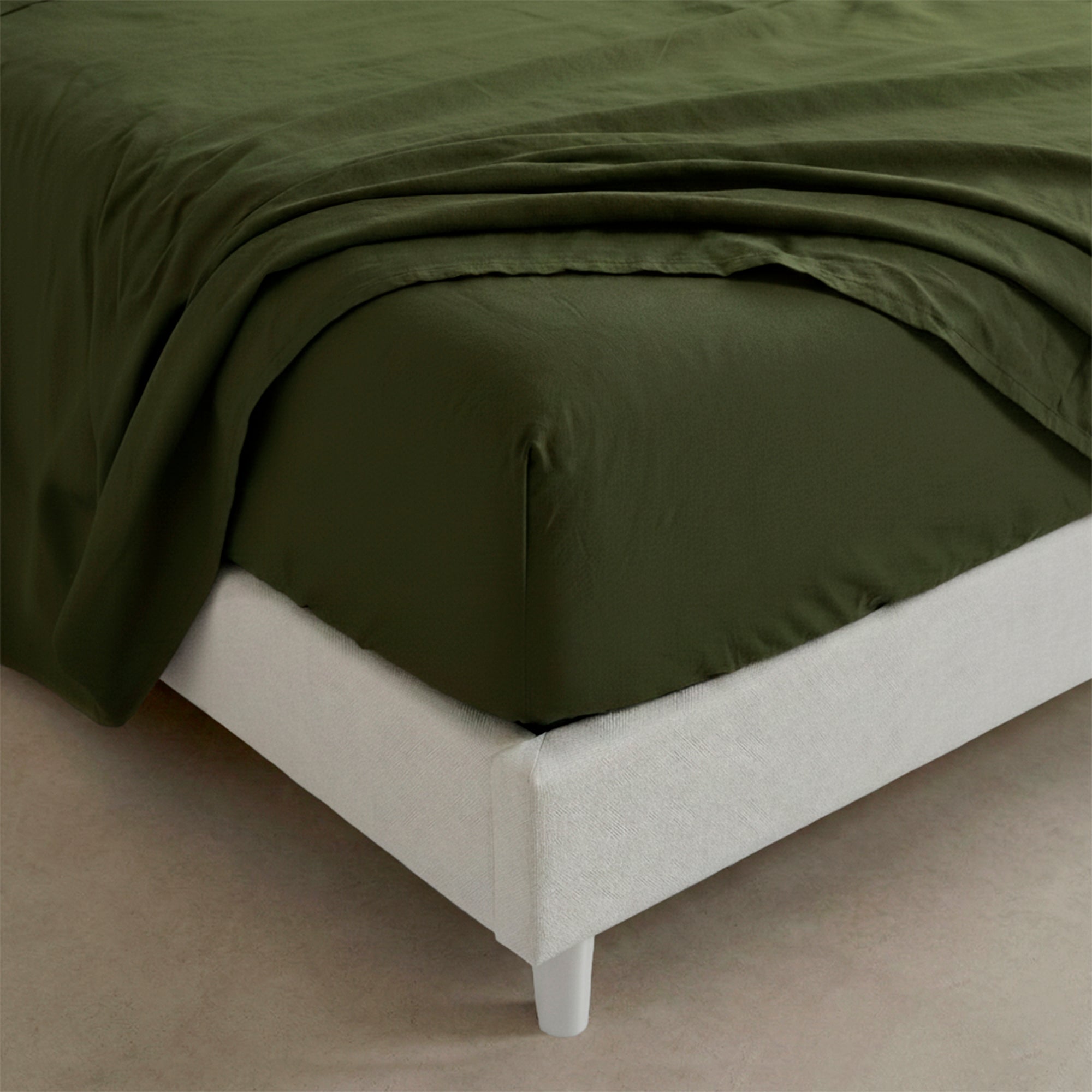 Lençol de baixo básico verde-oliva