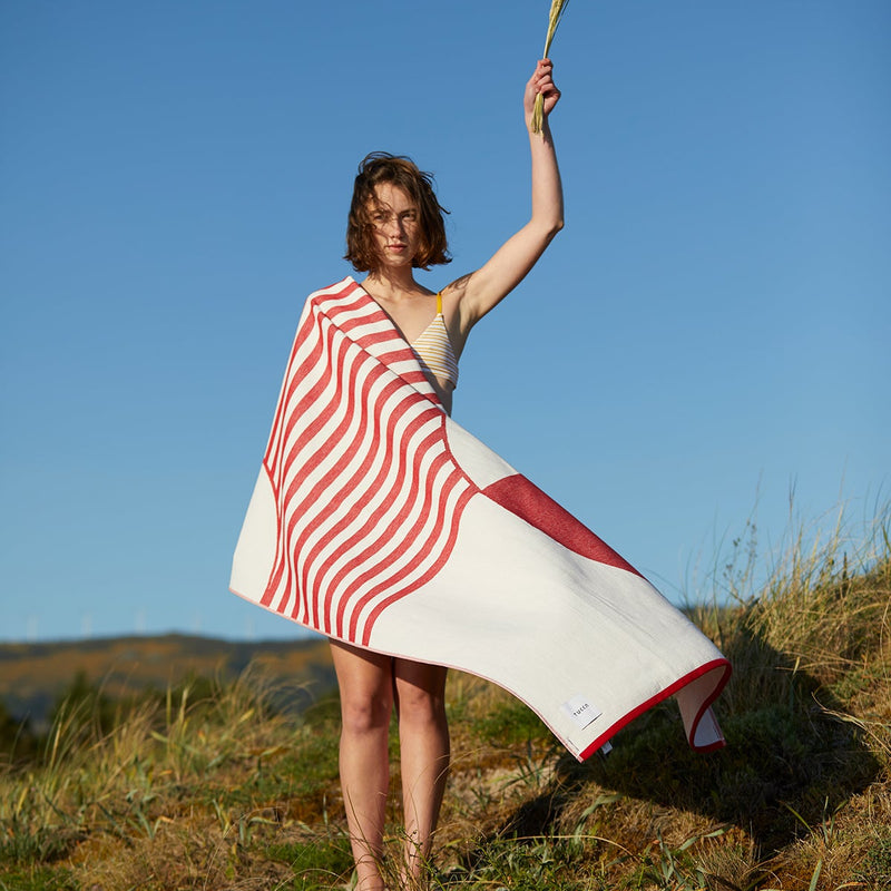 CRASSA - Toalla de playa fina de algodón orgánicoHome & Garden > Linens & Bedding > Towels > Beach Towels