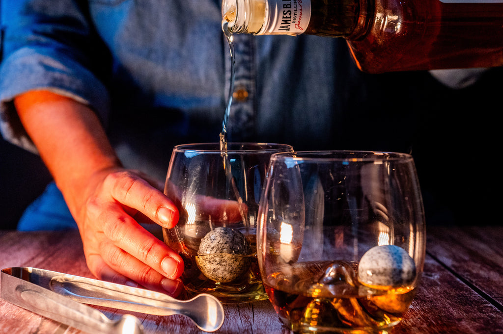 Set of 2 Mountain Whiskey Glasses with Chilling Stones and Tongs