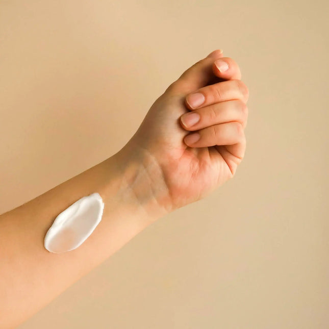 Loción corporal fresa y karité hidratación duradera 72h